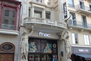 Batiment de la fnac lyon